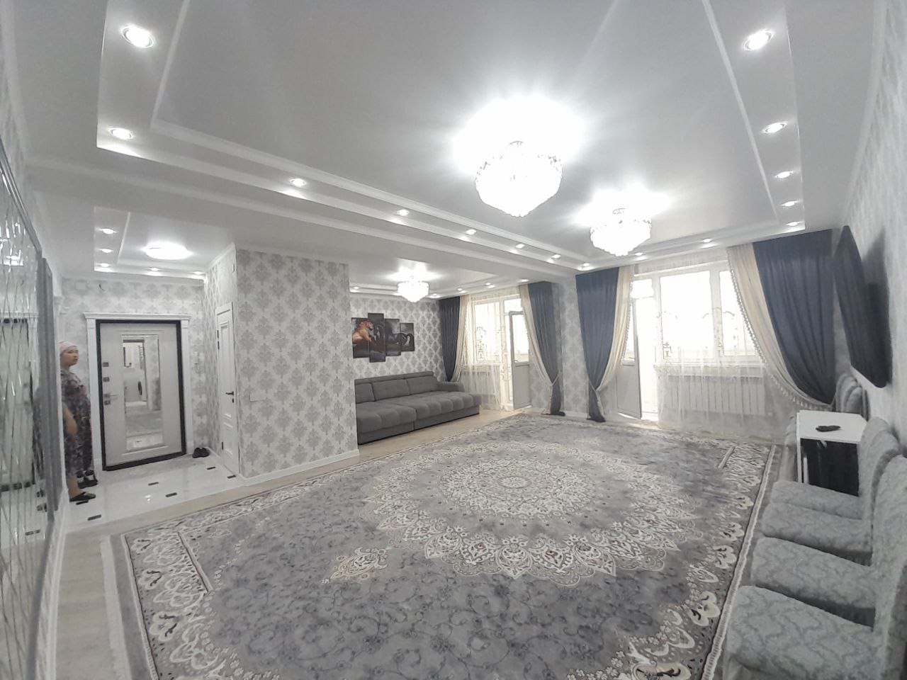 4-комнантная квартира, 150.0 м²,мкр Бирлик за 65 000 000
