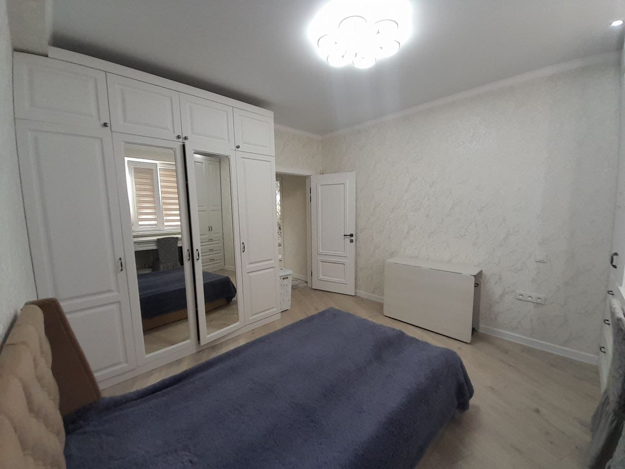 4-комнантная квартира, 150.0 м²,мкр Бирлик за 65 000 000