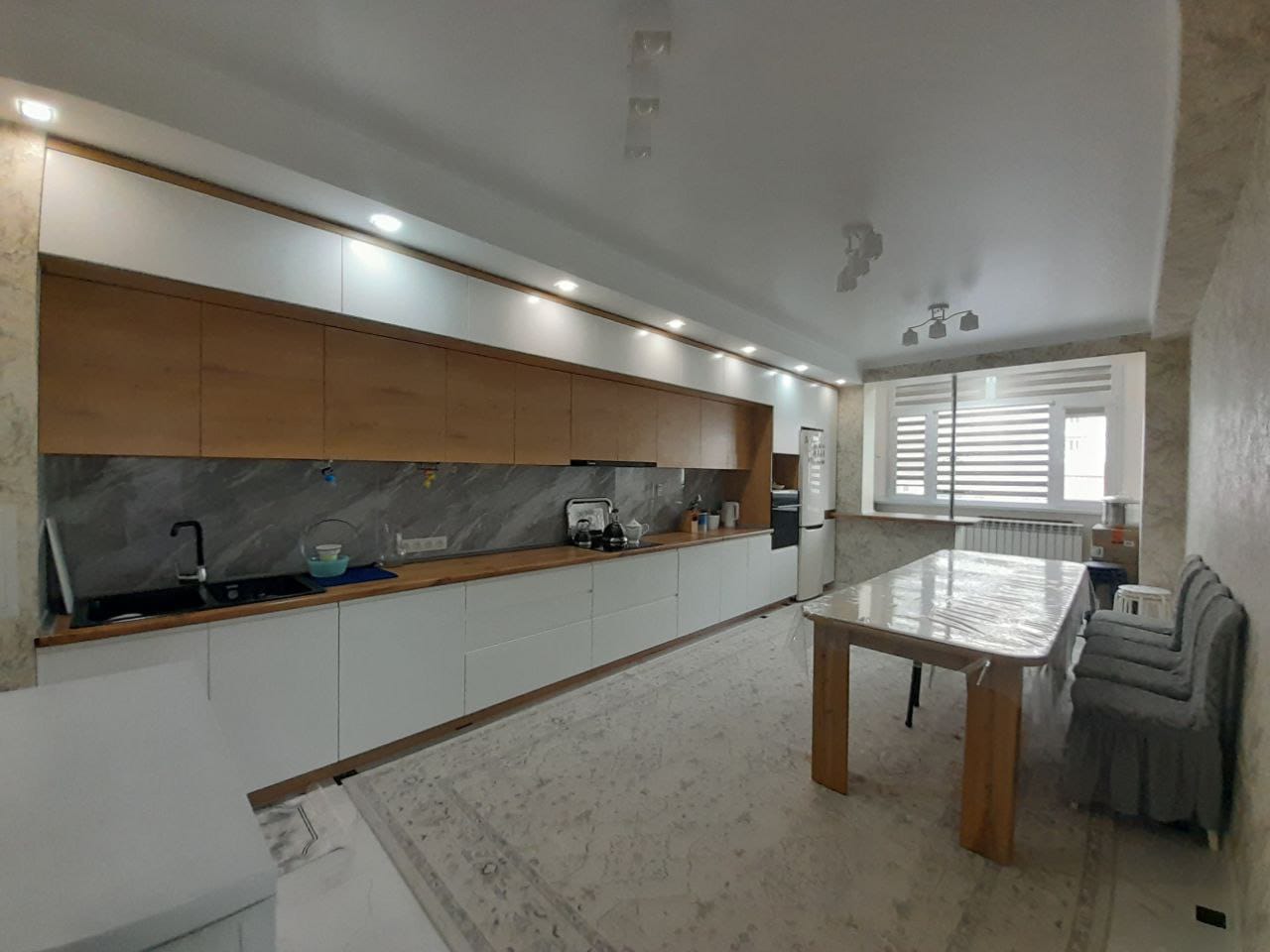 4-комнантная квартира, 150.0 м²,мкр Бирлик за 65 000 000