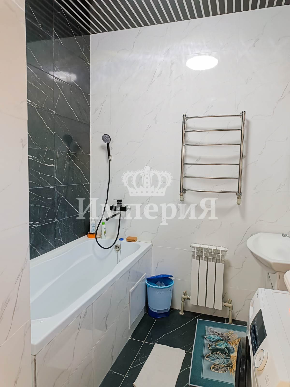 7-комнантный квартира, 247.0 м²,Баян батыра за 50 500 000