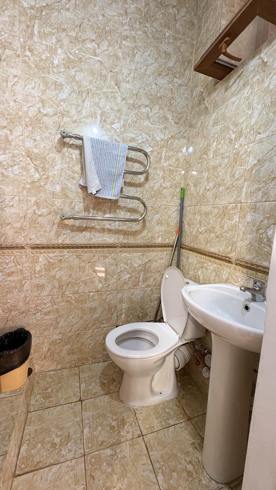 7-комнантный квартира, 60.0 м²,Жабаева за 23 400 000