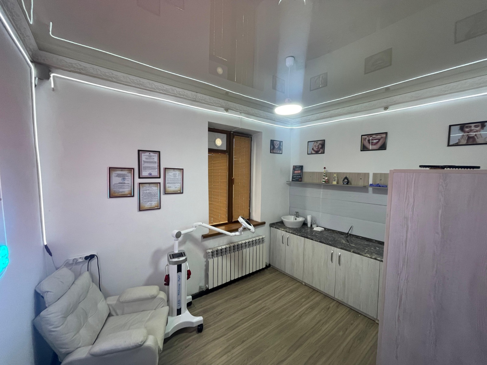 7-комнантный квартира, 60.0 м²,Жабаева за 23 400 000