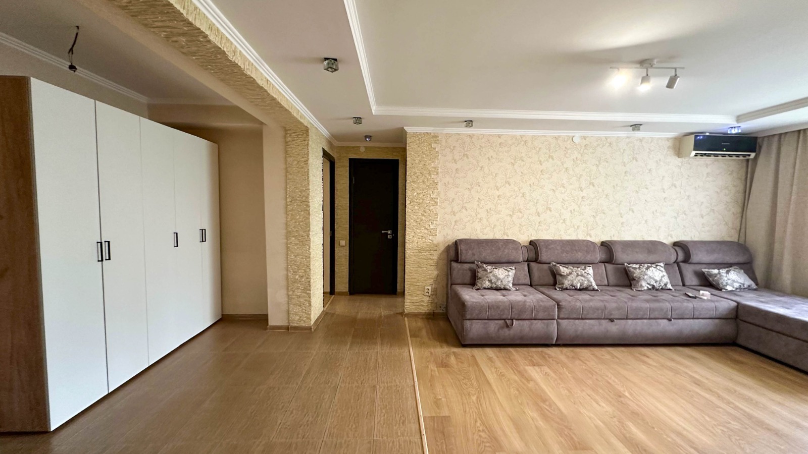 3-комнантная квартира, 64.0 м²,мкр Жастар за 23 000 000