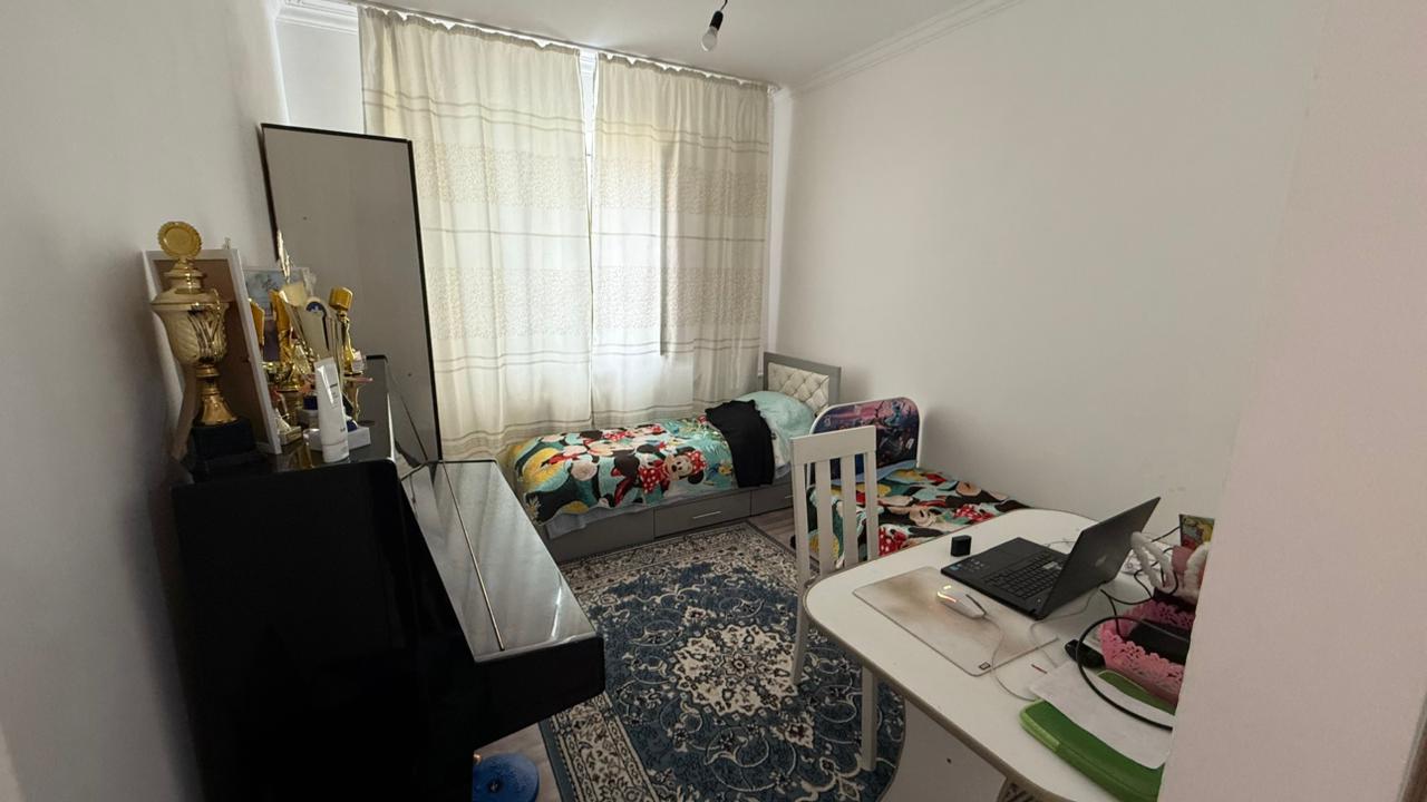 4-комнантный квартира, 112.0 м²,Жидебаева за 28 000 000