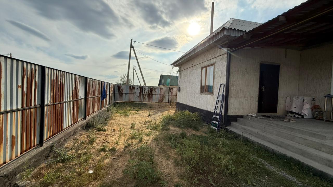 4-комнантный квартира, 112.0 м²,Жидебаева за 28 000 000