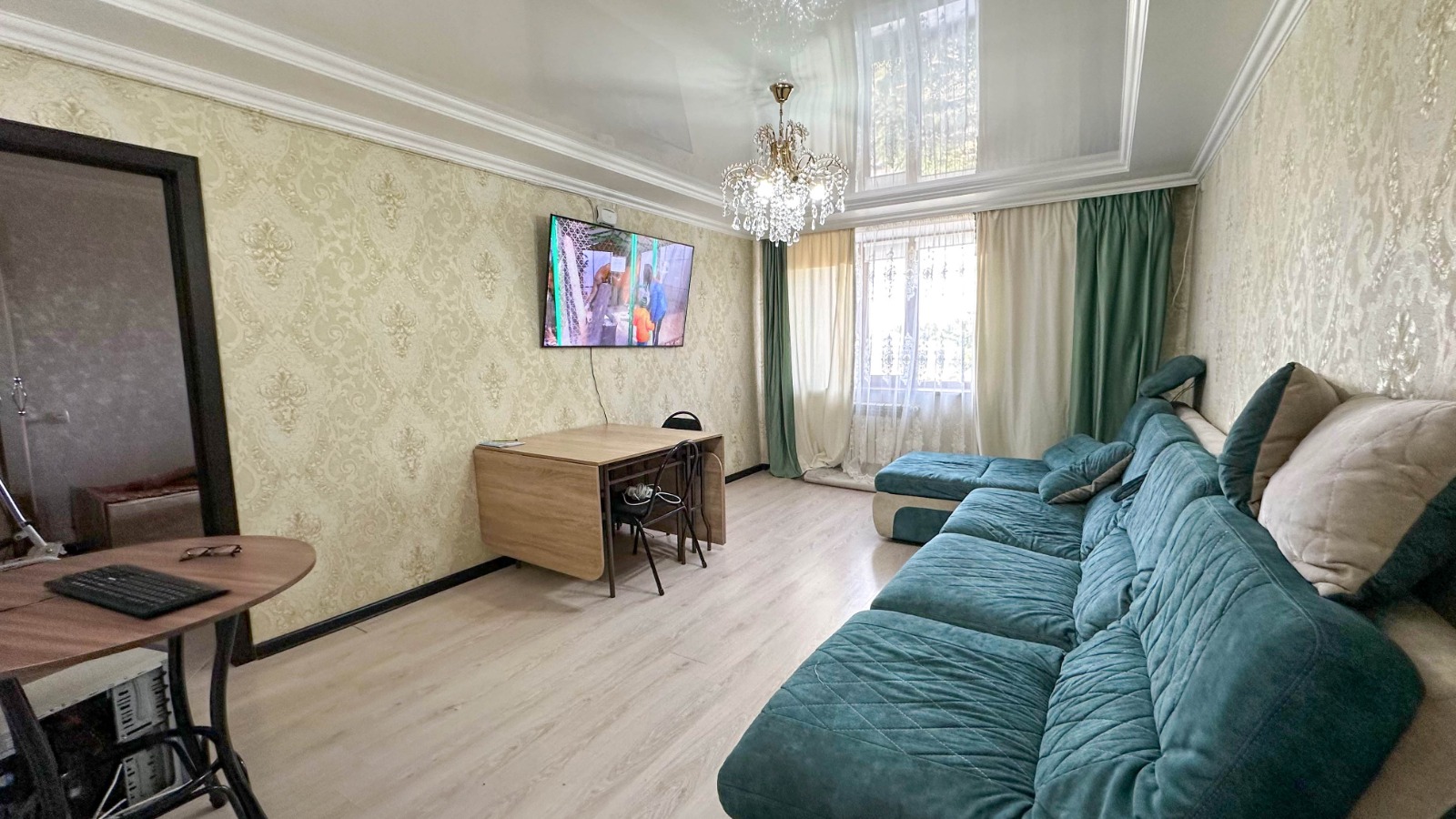 4-комнантная квартира, 91.0 м²,4 мкр за 29 000 000