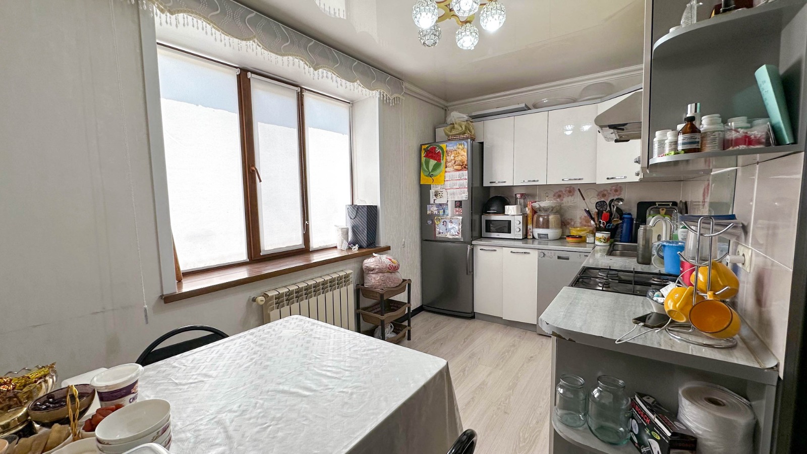 4-комнантная квартира, 91.0 м²,4 мкр за 29 000 000