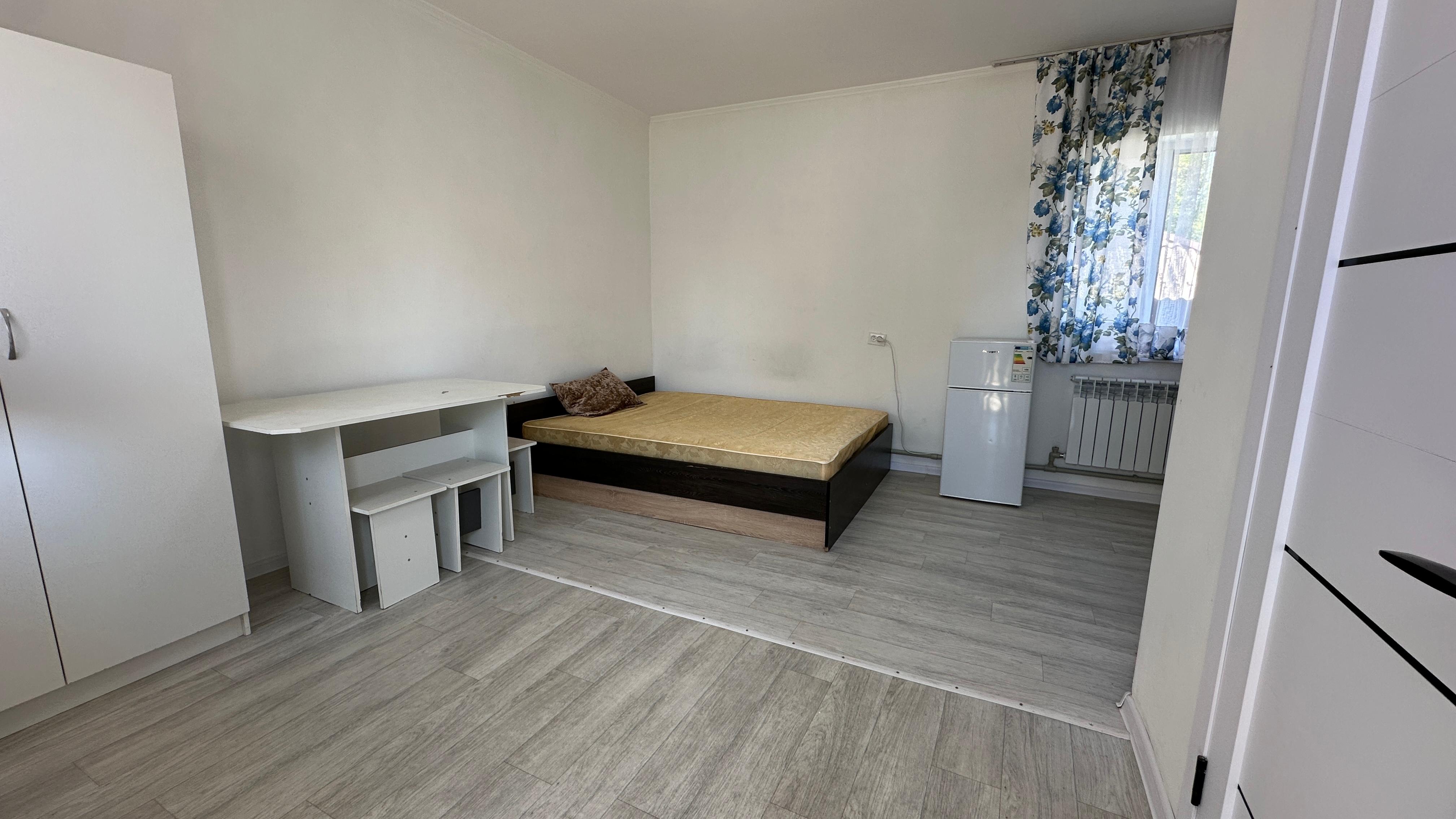 8-комнантный квартира, 193.0 м²,Абая за 5 000 000