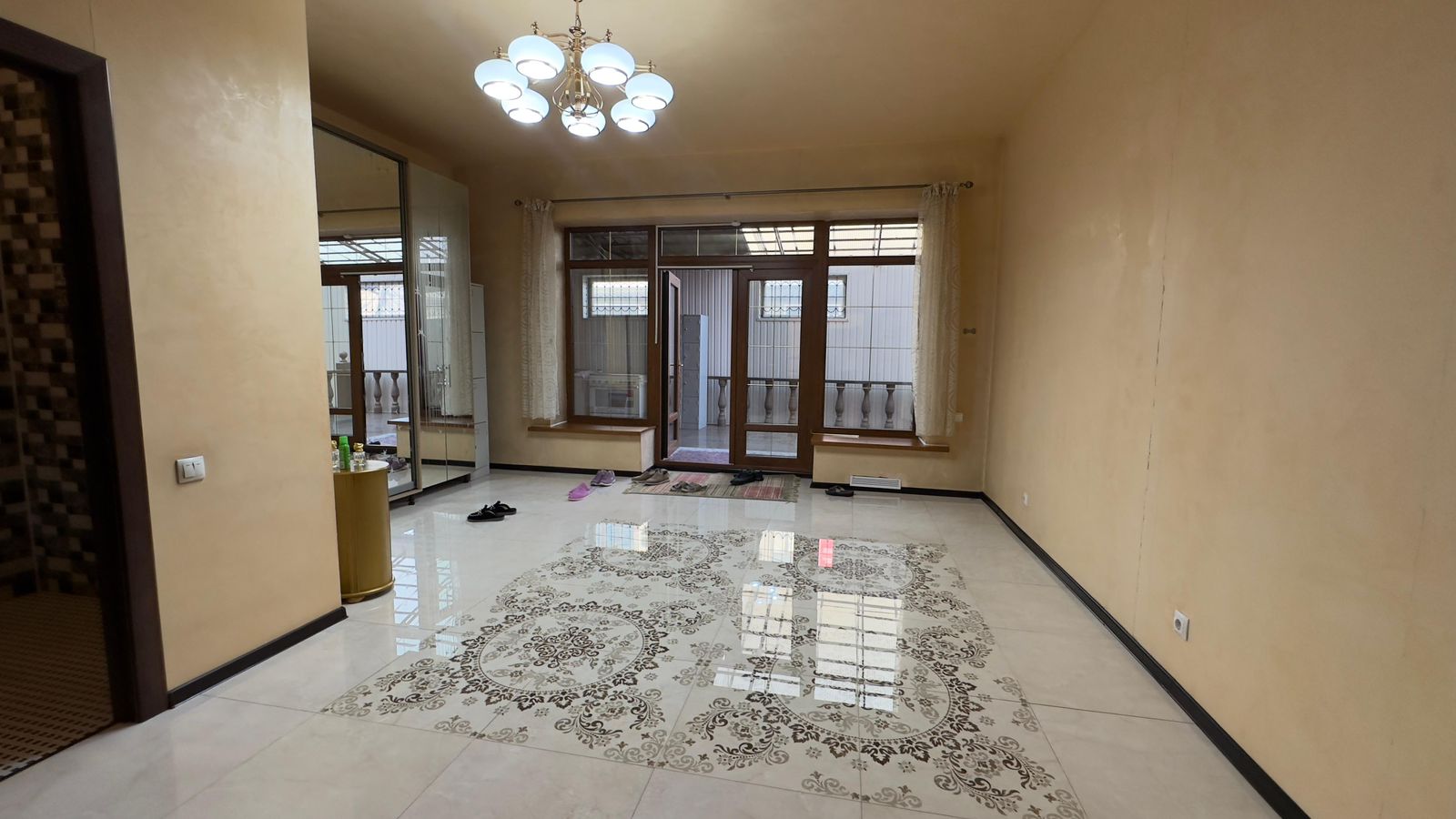 6-комнантный квартира, 740.0 м²,Есетова за 125 000 000