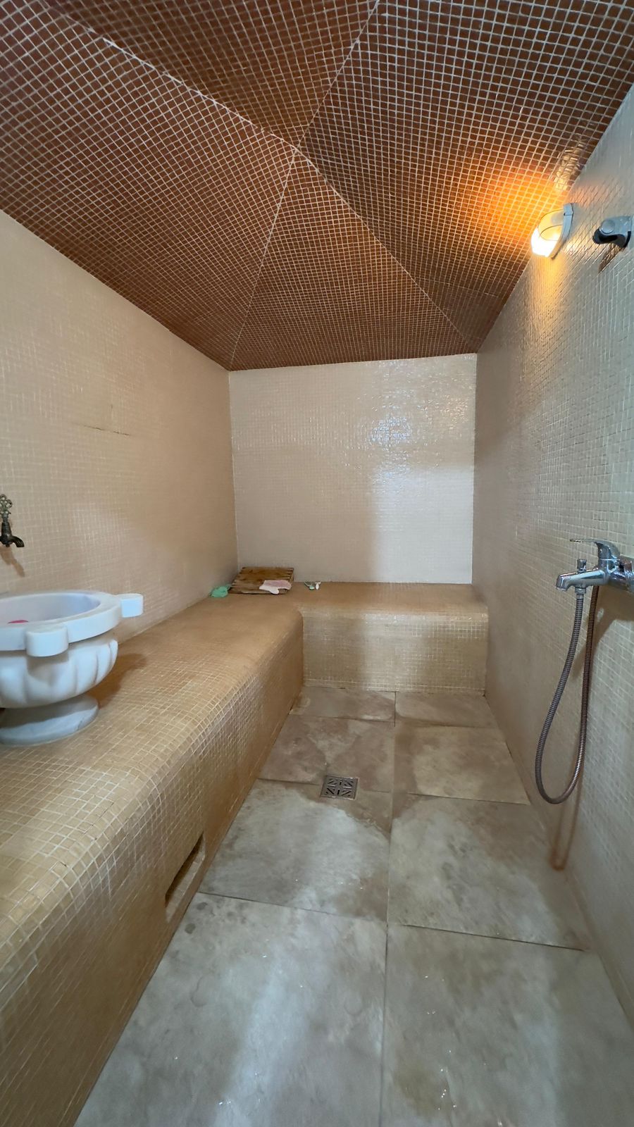 6-комнантный квартира, 740.0 м²,Есетова за 125 000 000