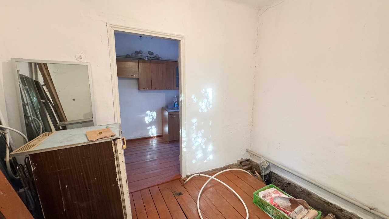 5-комнантная квартира, 60.0 м²,Байсеитова за 9 000 000