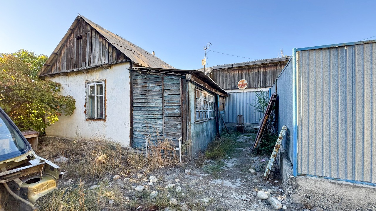 5-комнантная квартира, 60.0 м²,Байсеитова за 9 000 000