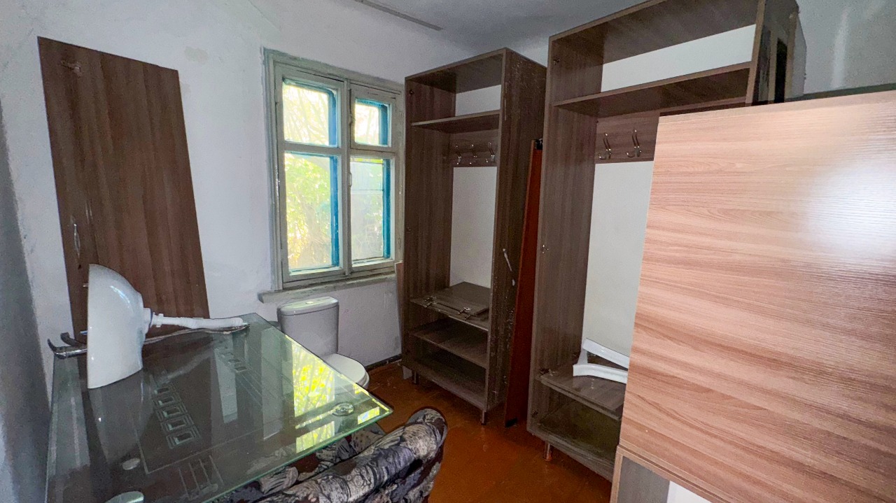 5-комнантная квартира, 60.0 м²,Байсеитова за 9 000 000