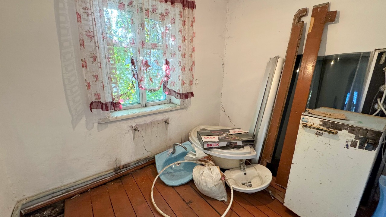 5-комнантная квартира, 60.0 м²,Байсеитова за 9 000 000