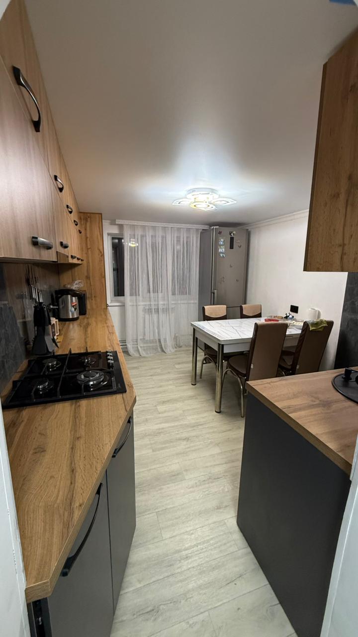 5-комнантный квартира, 127.0 м²,Жансугурова за 32 000 000