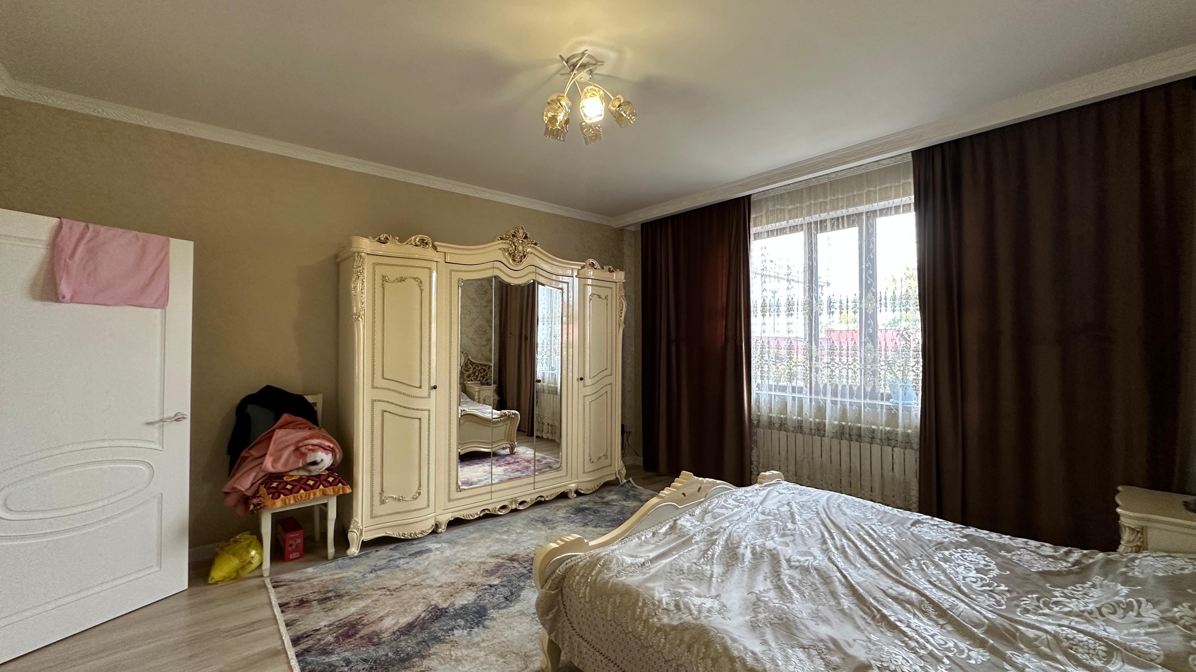 5-комнантный квартира, 180.0 м²,Нурлы Бастау за 65 000 000