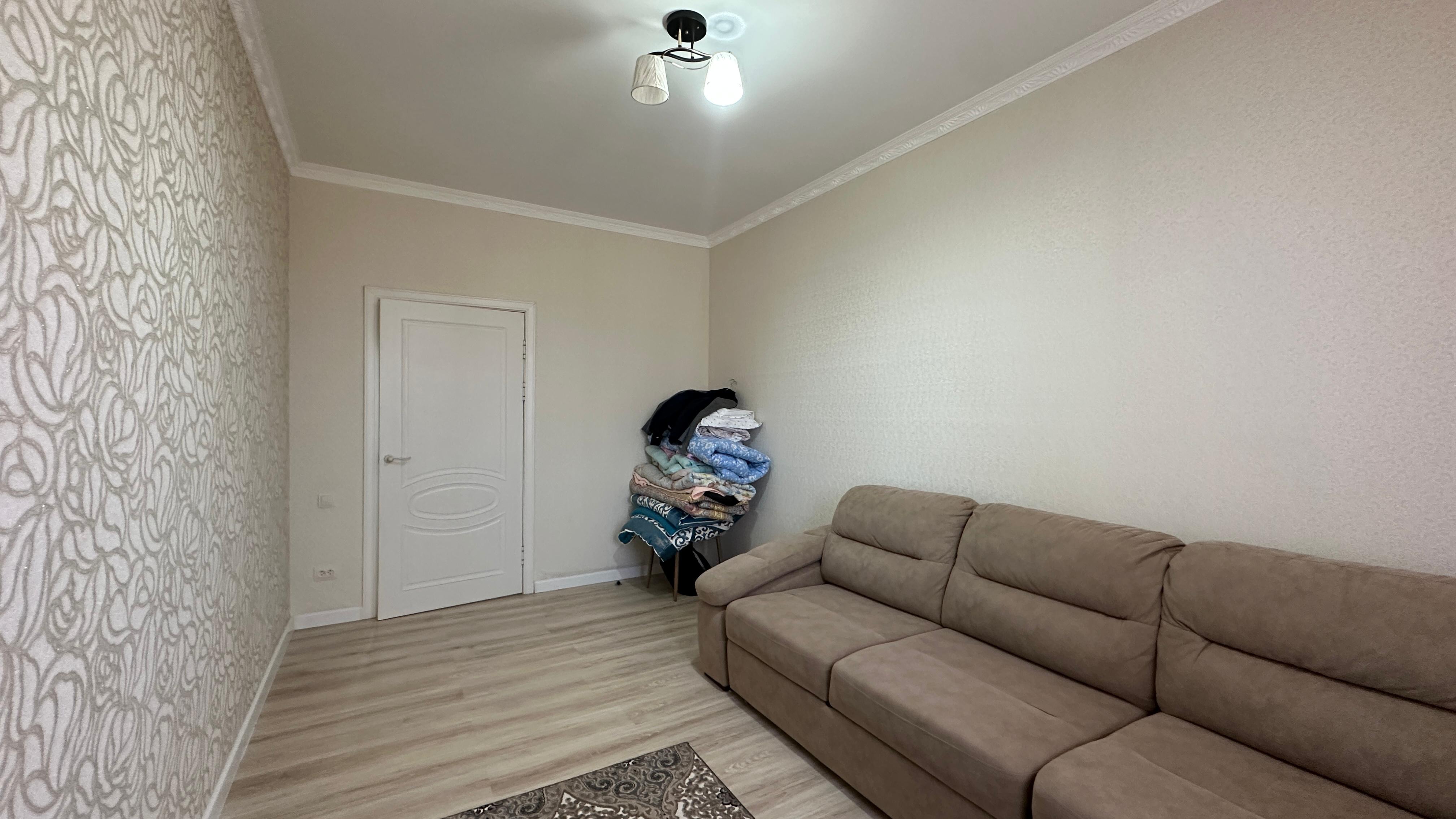 5-комнантный квартира, 180.0 м²,Нурлы Бастау за 65 000 000