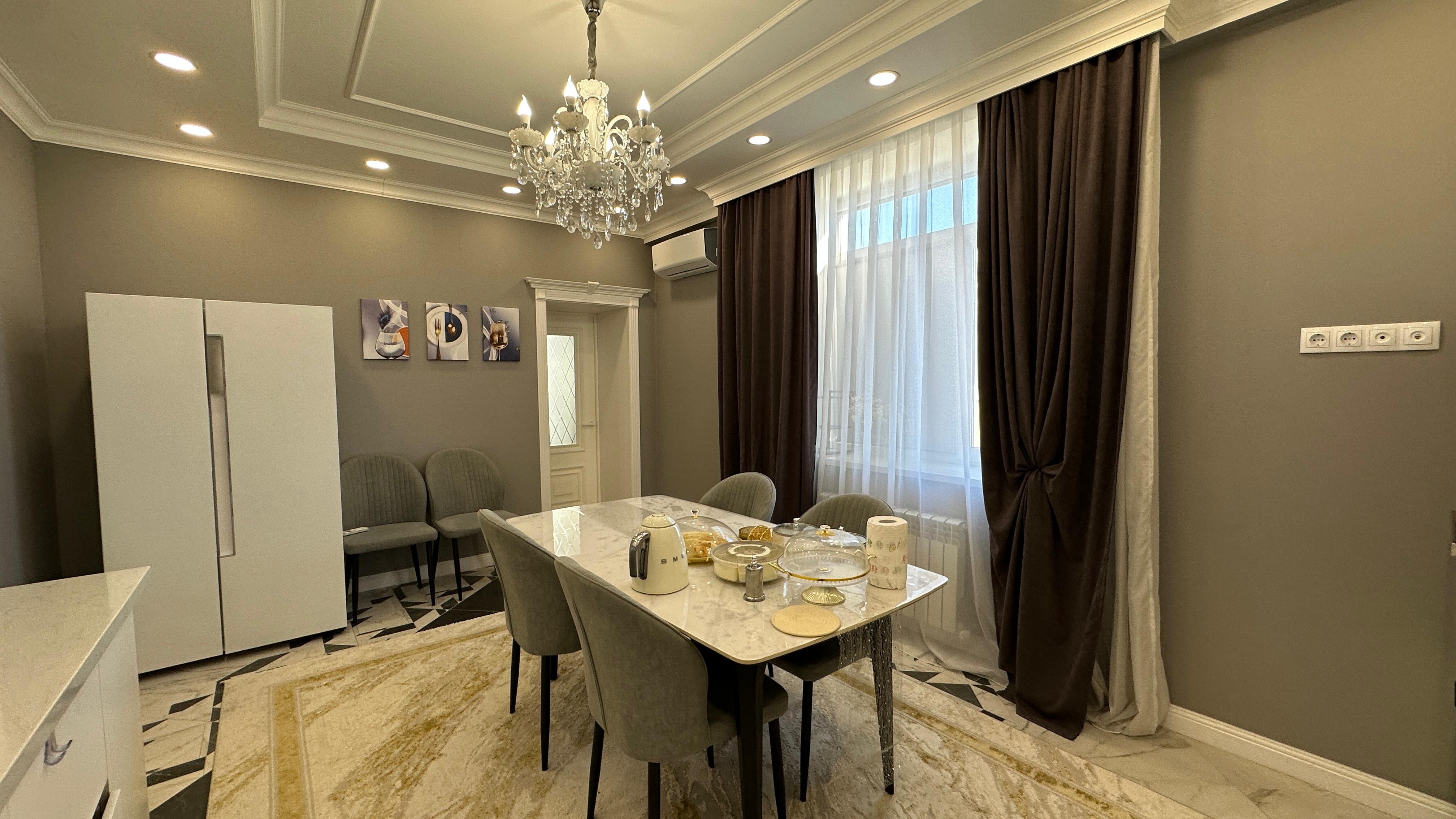 4-комнантная квартира, 300.0 м²,Жана Гарышкер за 100 000 000