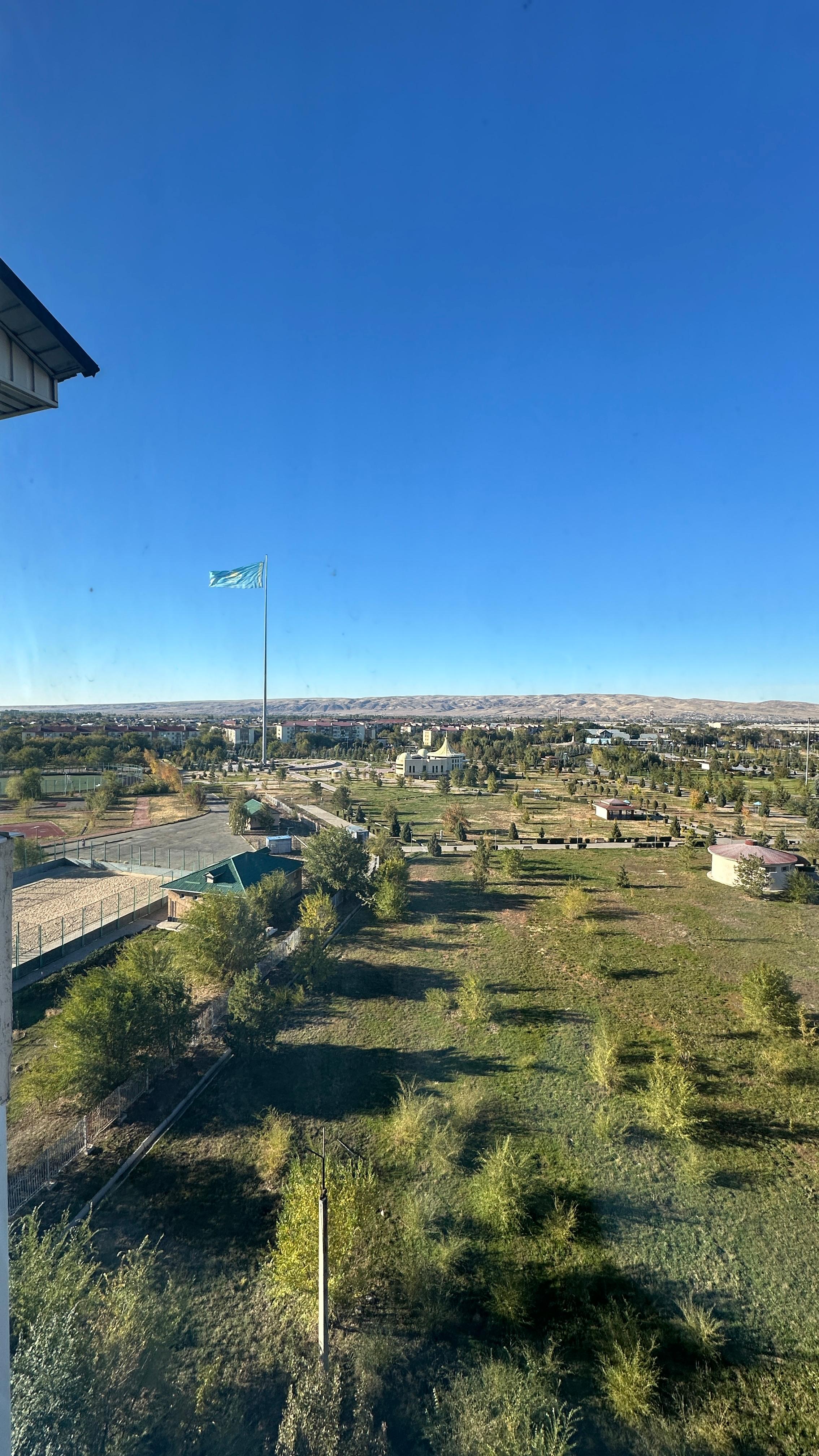 4-комнантная квартира, 300.0 м²,Жана Гарышкер за 100 000 000