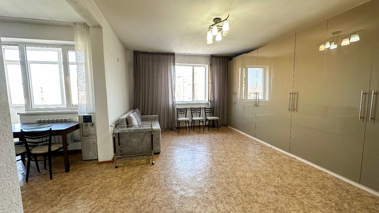 3-комнантная квартира, 90.0 м²,мкр Бирлик за 30 000 000