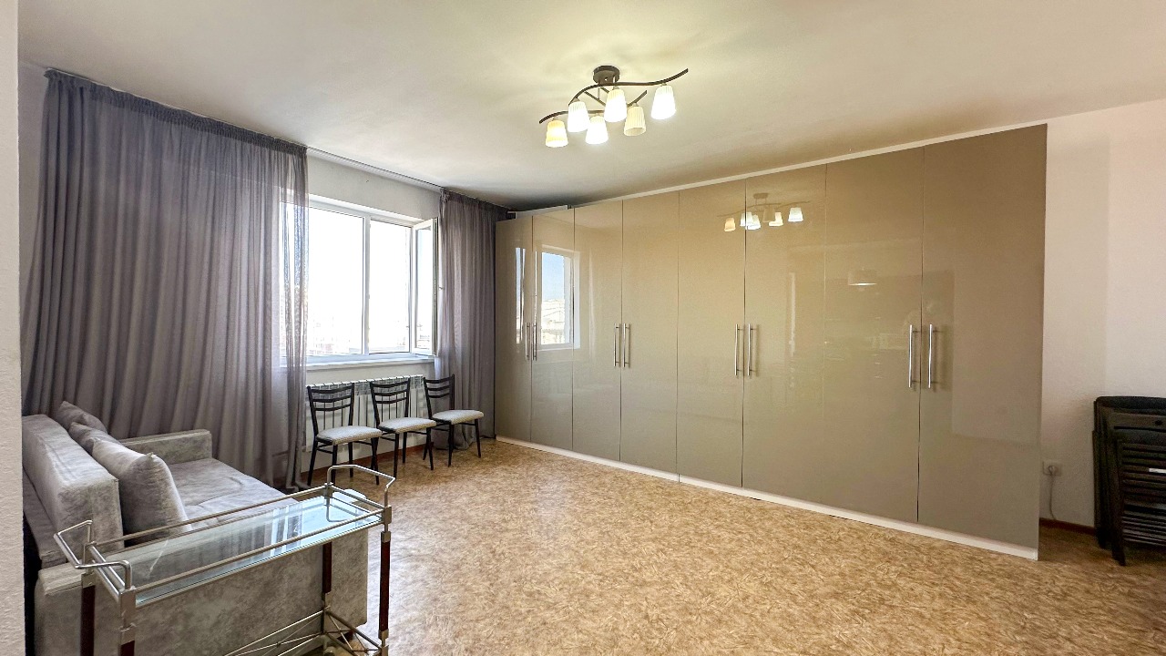 3-комнантная квартира, 90.0 м²,мкр Бирлик за 30 000 000