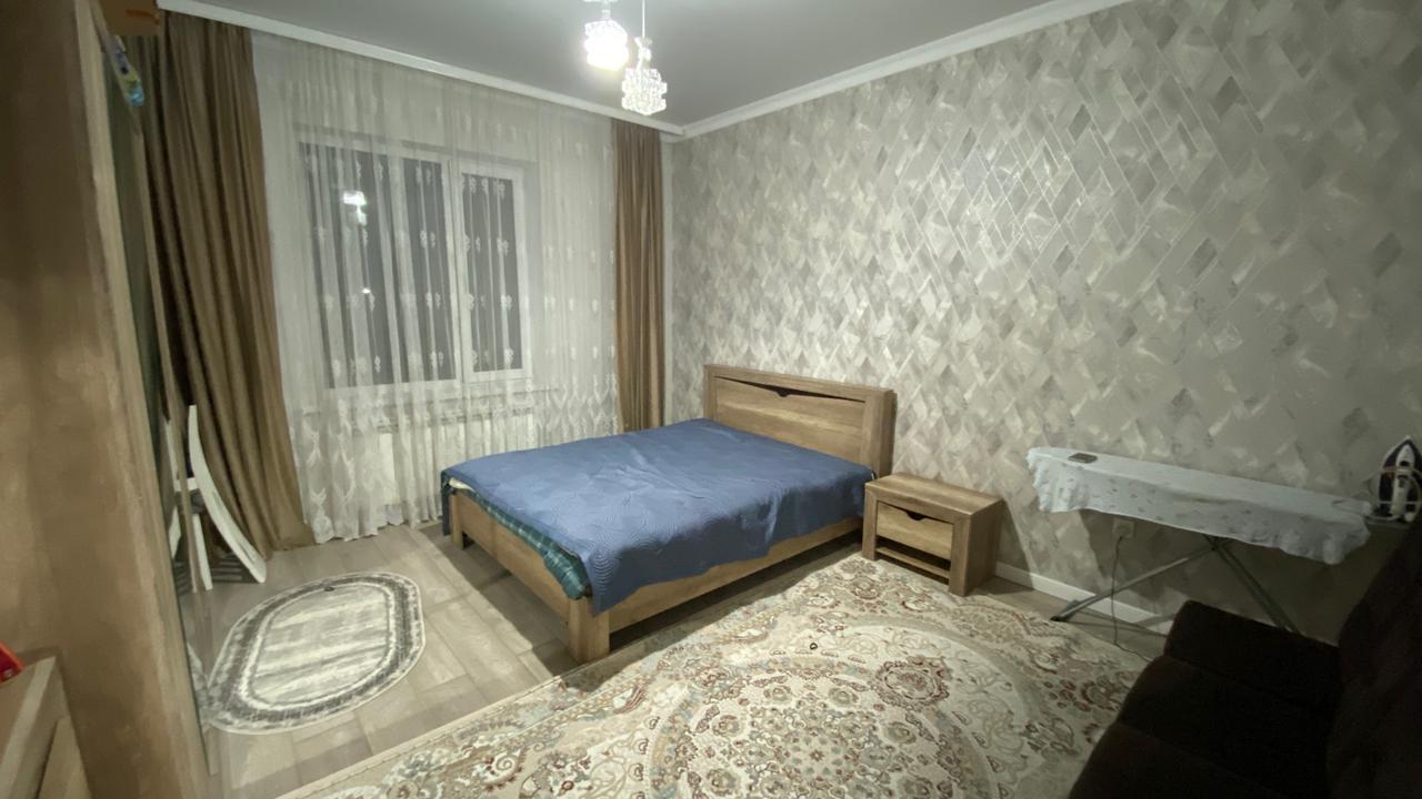 6-комнантный квартира, 150.0 м²,Нурлы Бастау за 45 000 000