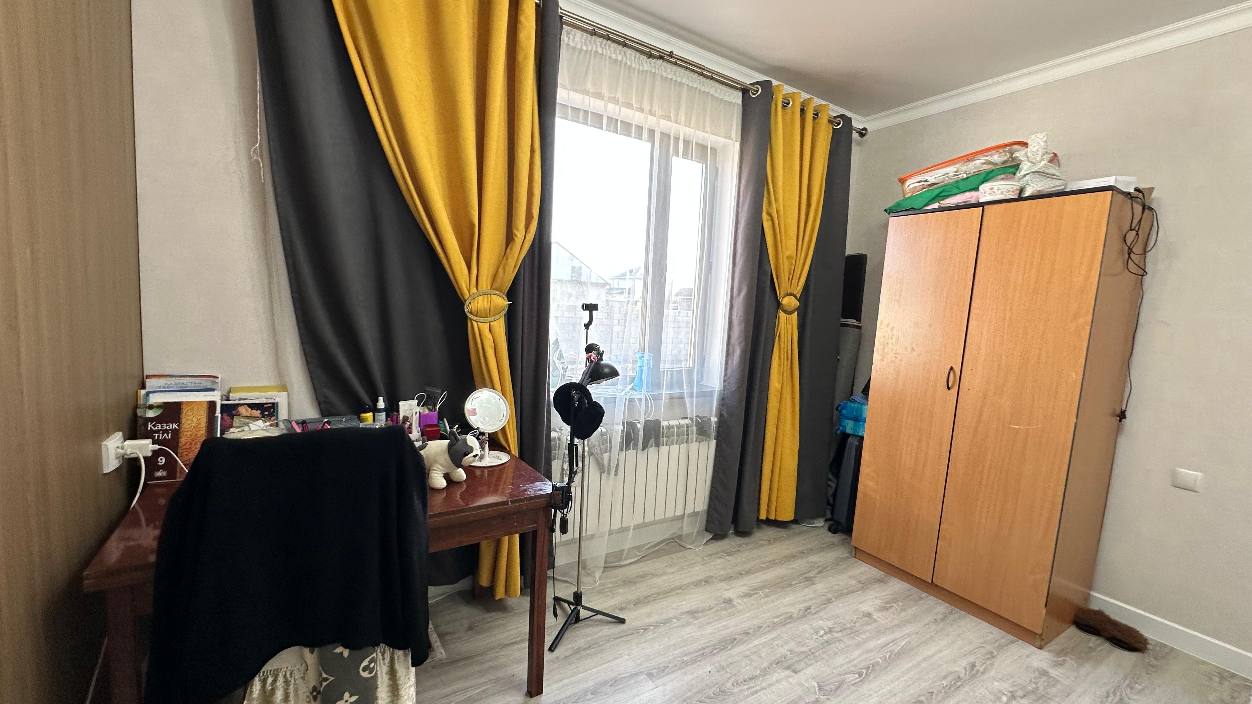 5-комнантный квартира, 133.0 м²,Желтоксан за 45 000 000