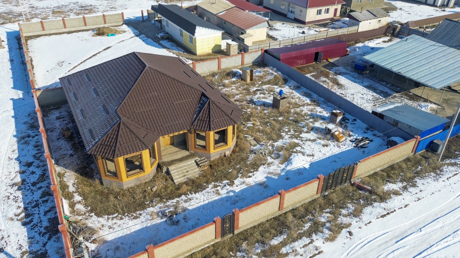 5-комнантный квартира, 199.0 м²,Байтурсынова за 32 000 000