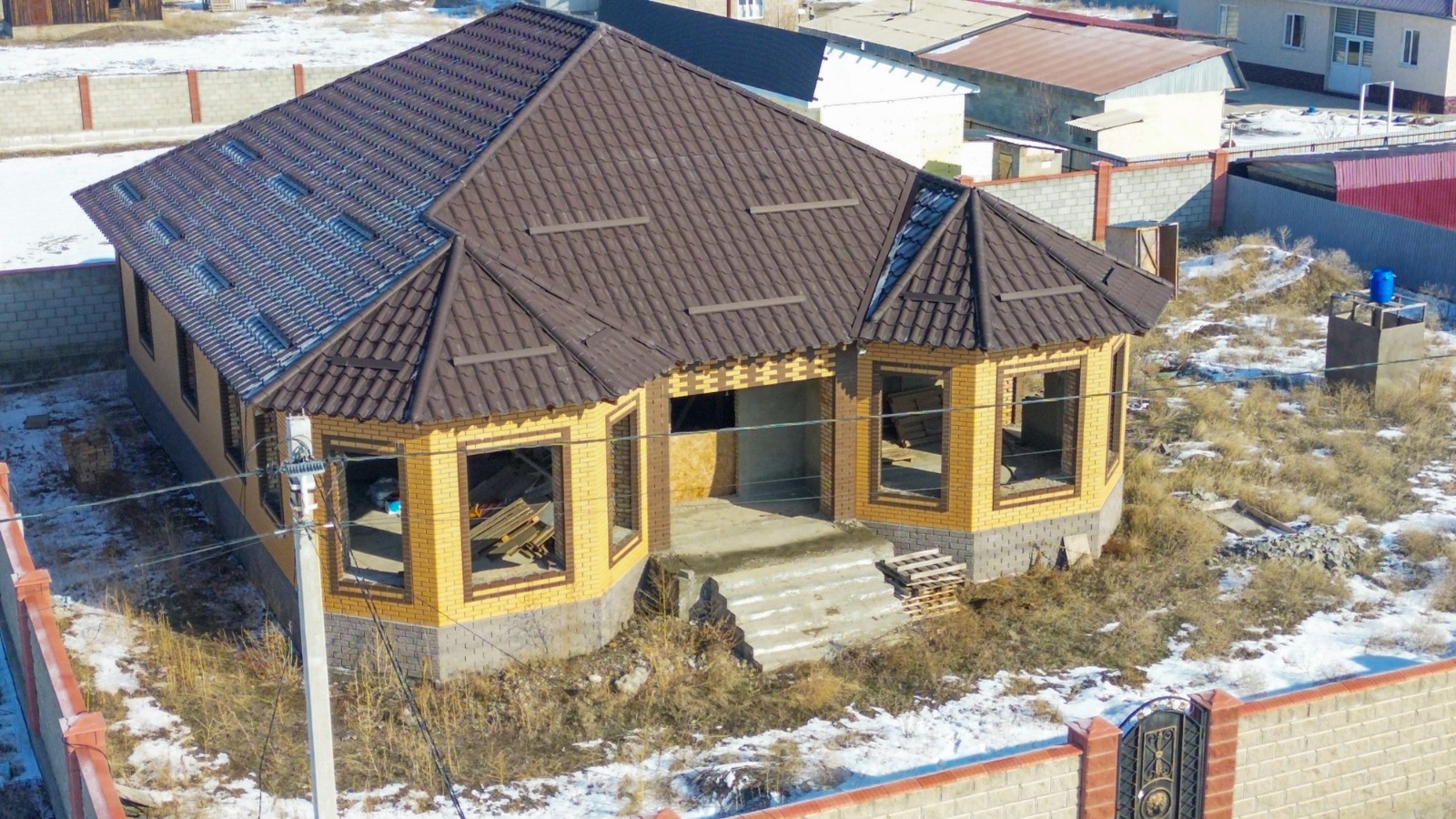 5-комнантный квартира, 199.0 м²,Байтурсынова за 32 000 000