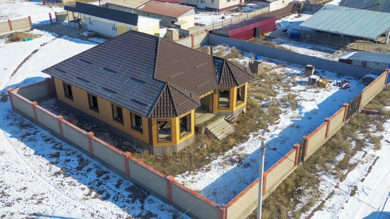 5-комнантный квартира, 199.0 м²,Байтурсынова за 32 000 000