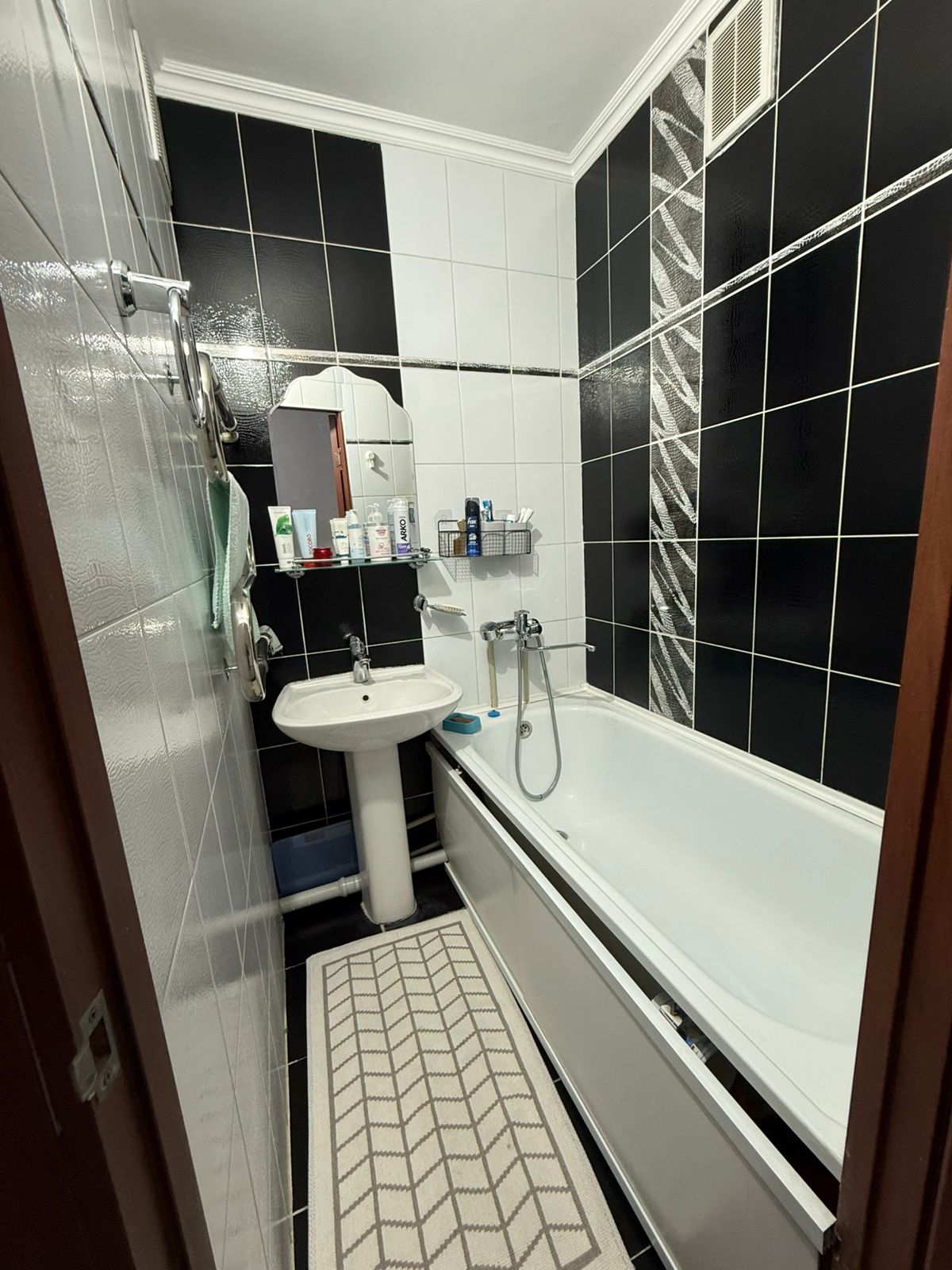 3-комнантная квартира, 58.0 м²,Казахстанская за 19 500 000