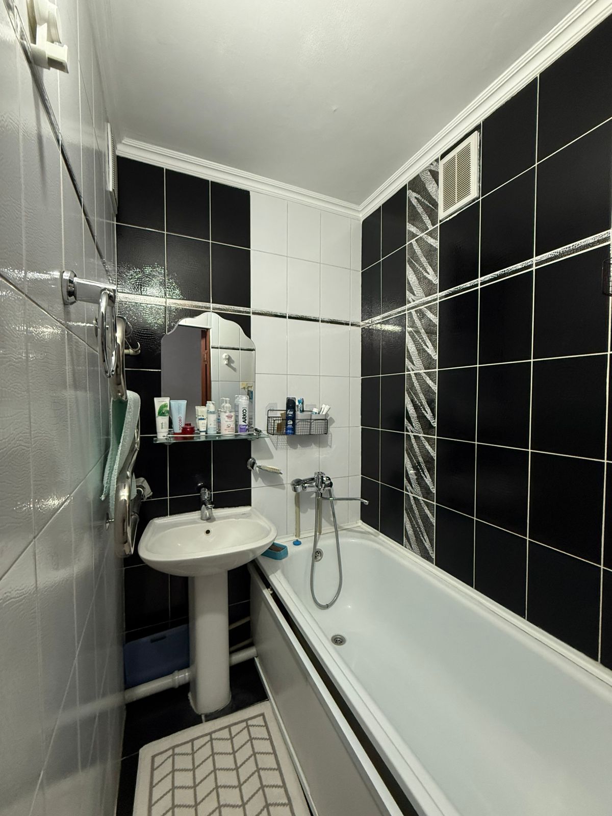 3-комнантная квартира, 58.0 м²,Казахстанская за 19 500 000