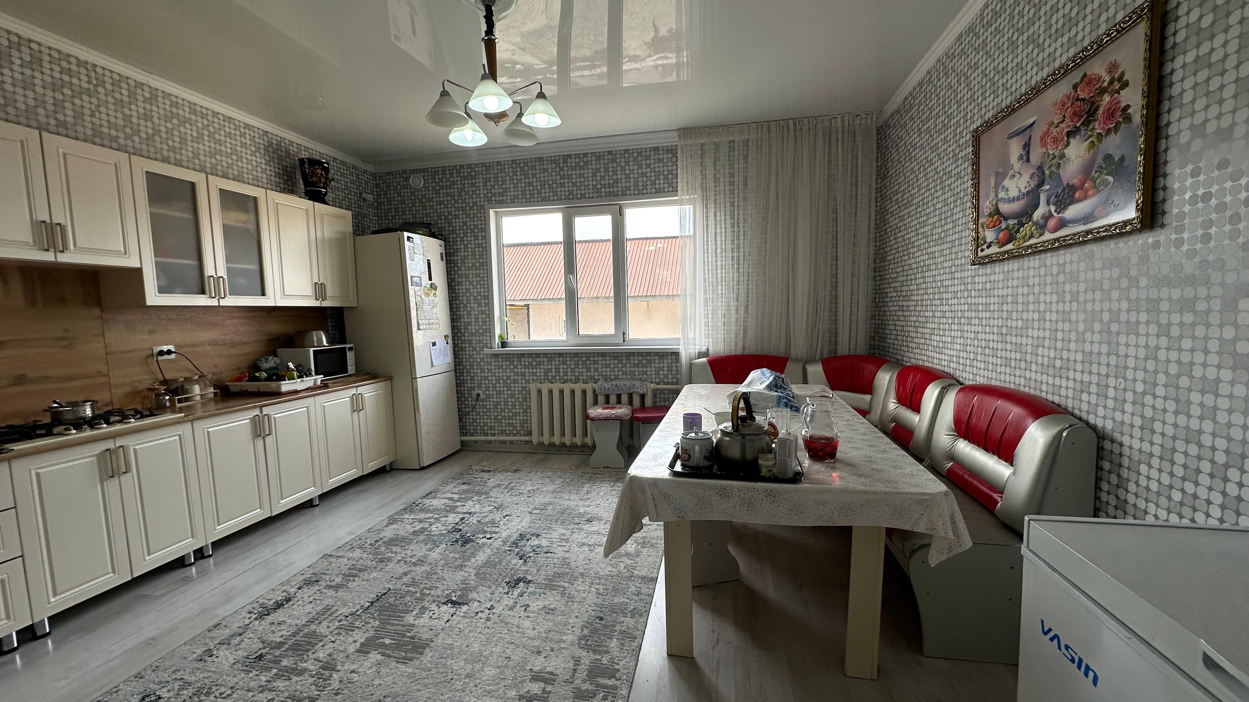 6-комнантный квартира, 157.4 м²,Зере за 47 000 000