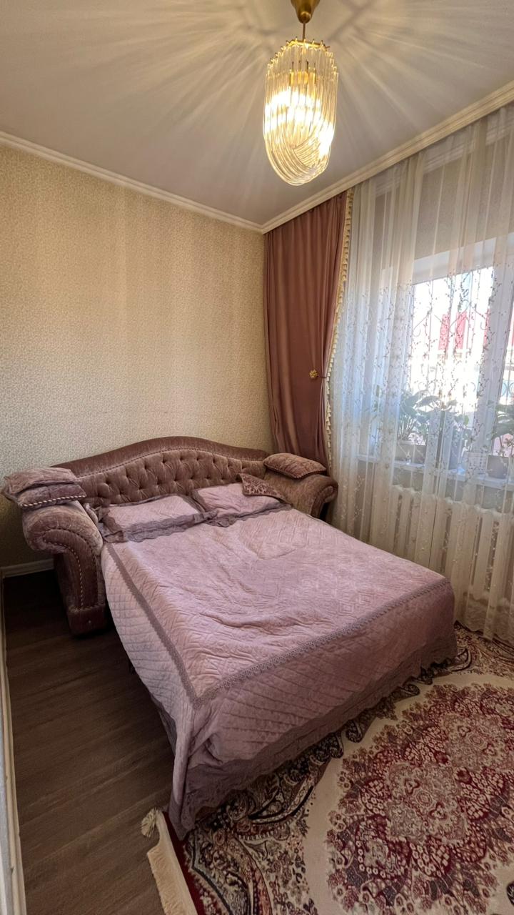4-комнантная квартира, 93.0 м²,Есетова за 61 200 000
