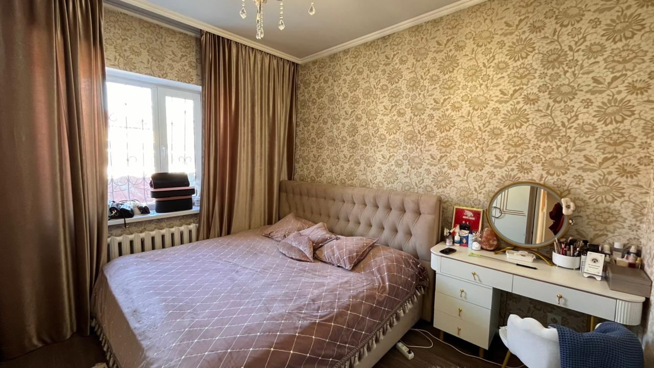 4-комнантная квартира, 93.0 м²,Есетова за 61 200 000