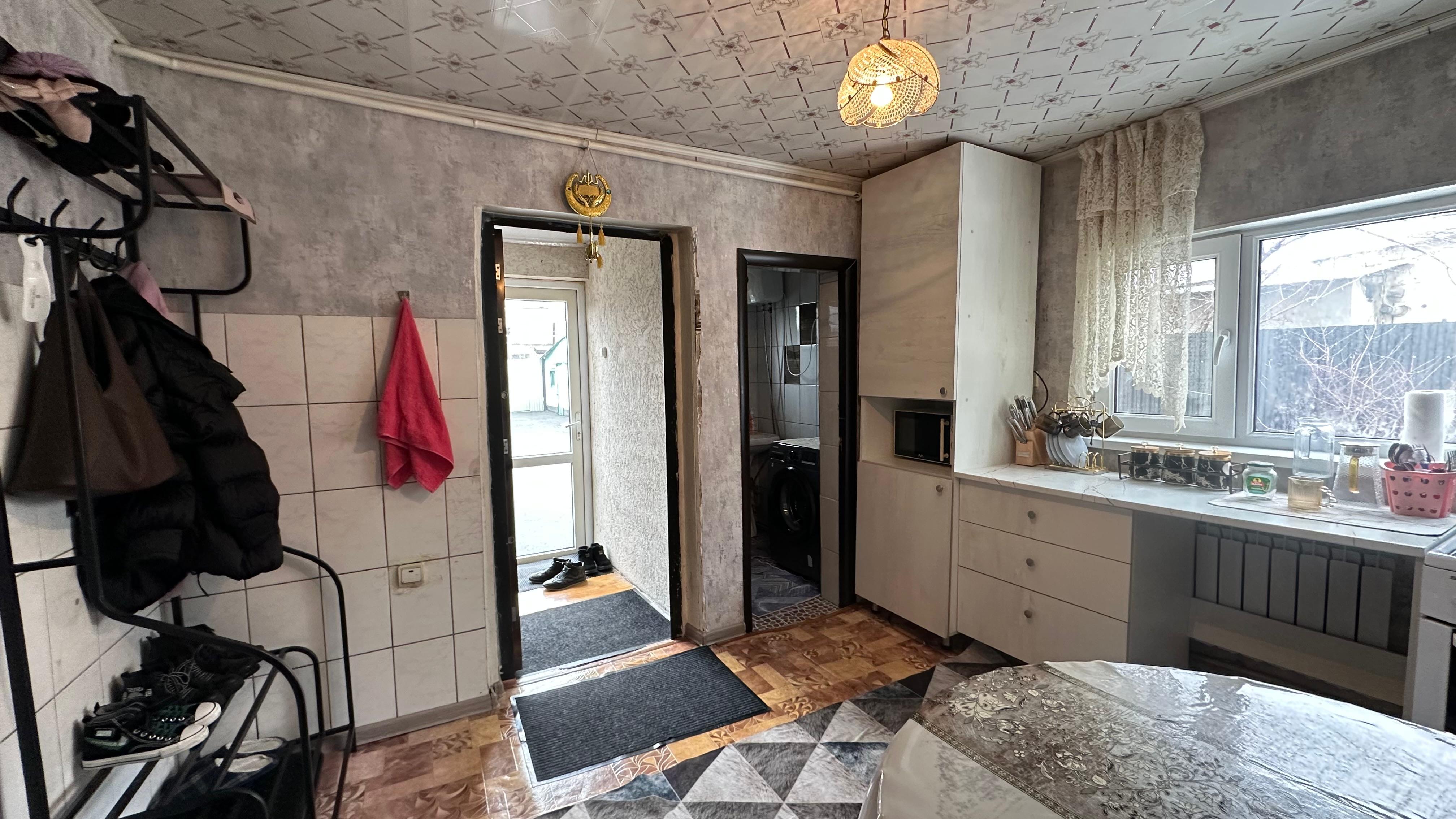 4-комнантный квартира, 74.4 м²,Еркин за 12 000 000