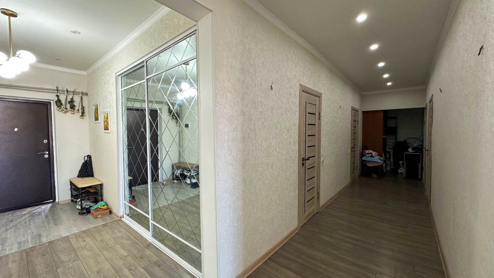 5-комнантный квартира, 141.3 м²,Алдабергенова за 32 000 000