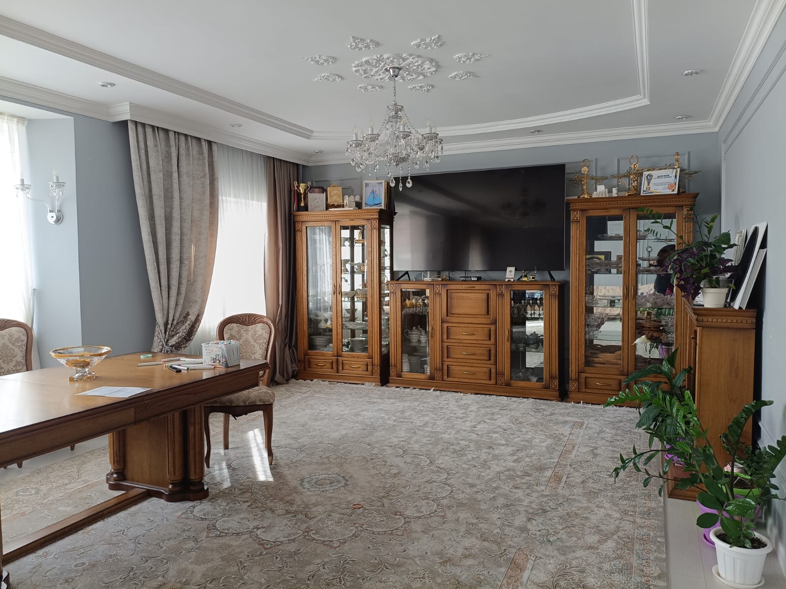 5-комнантный квартира, 185.0 м²,Кабанбай Батыра за 60 000 000