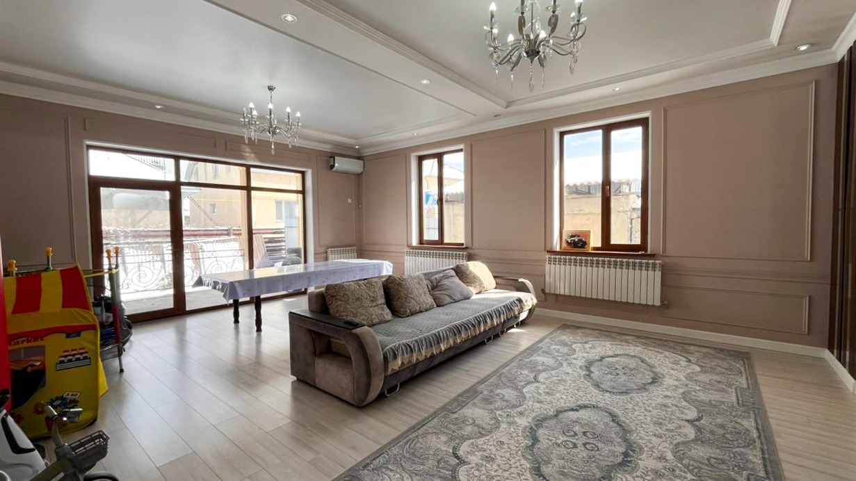 5-комнантный квартира, 170.0 м²,Кудерина за 55 000 000