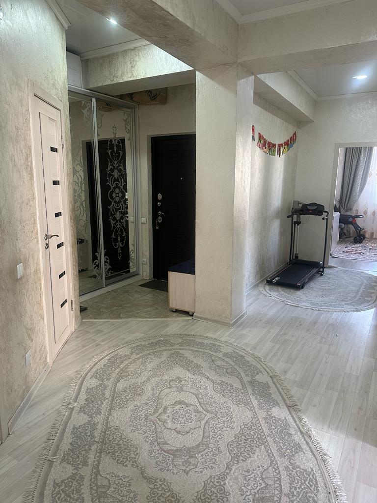 4-комнантная квартира, 100.0 м²,Абая за 38 000 000