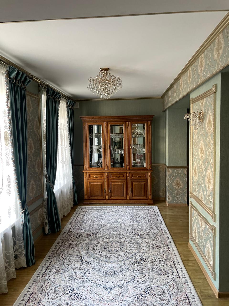 6-комнантный квартира, 198.0 м²,Центр за 65 000 000