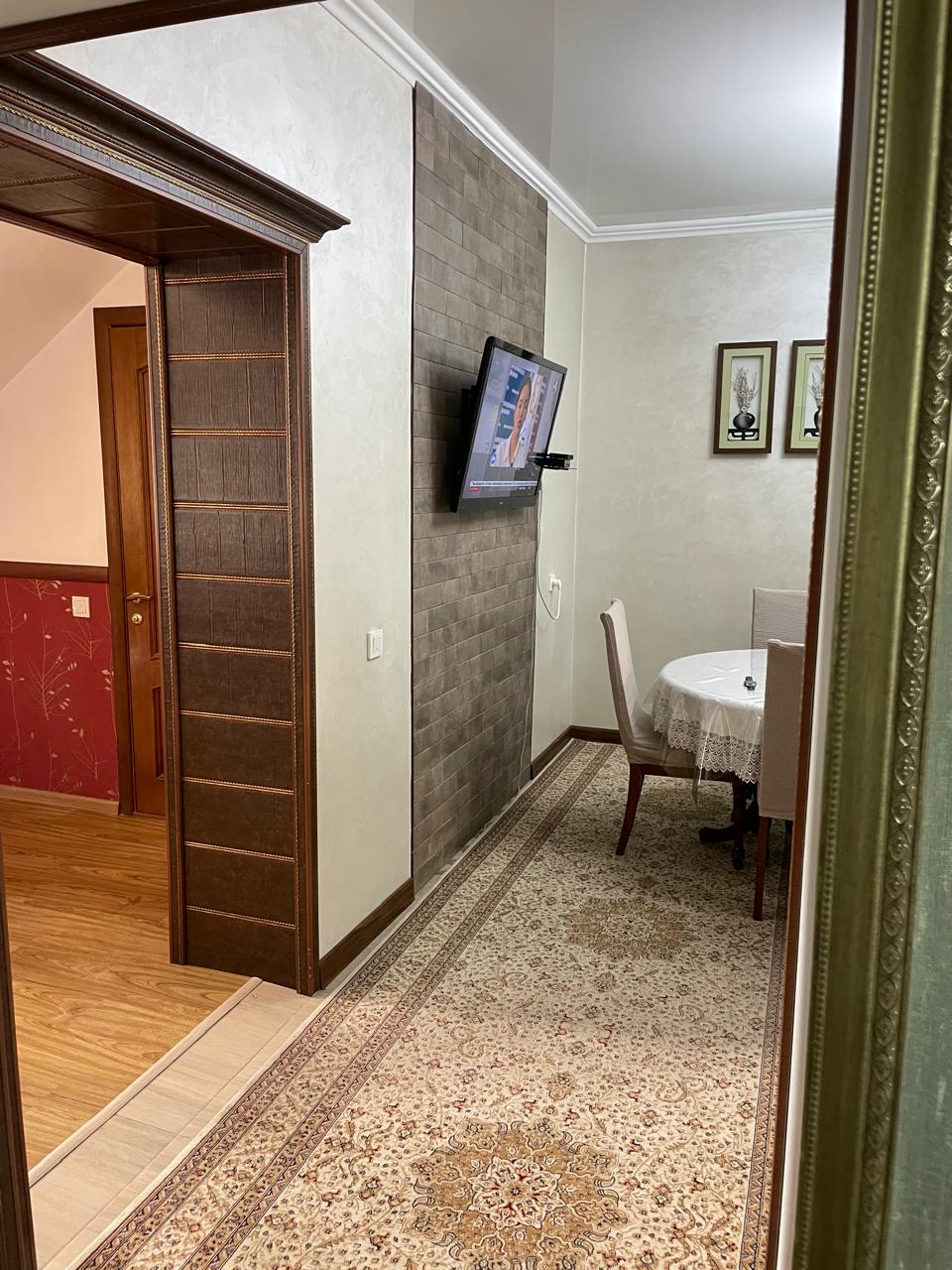 6-комнантный квартира, 198.0 м²,Центр за 65 000 000