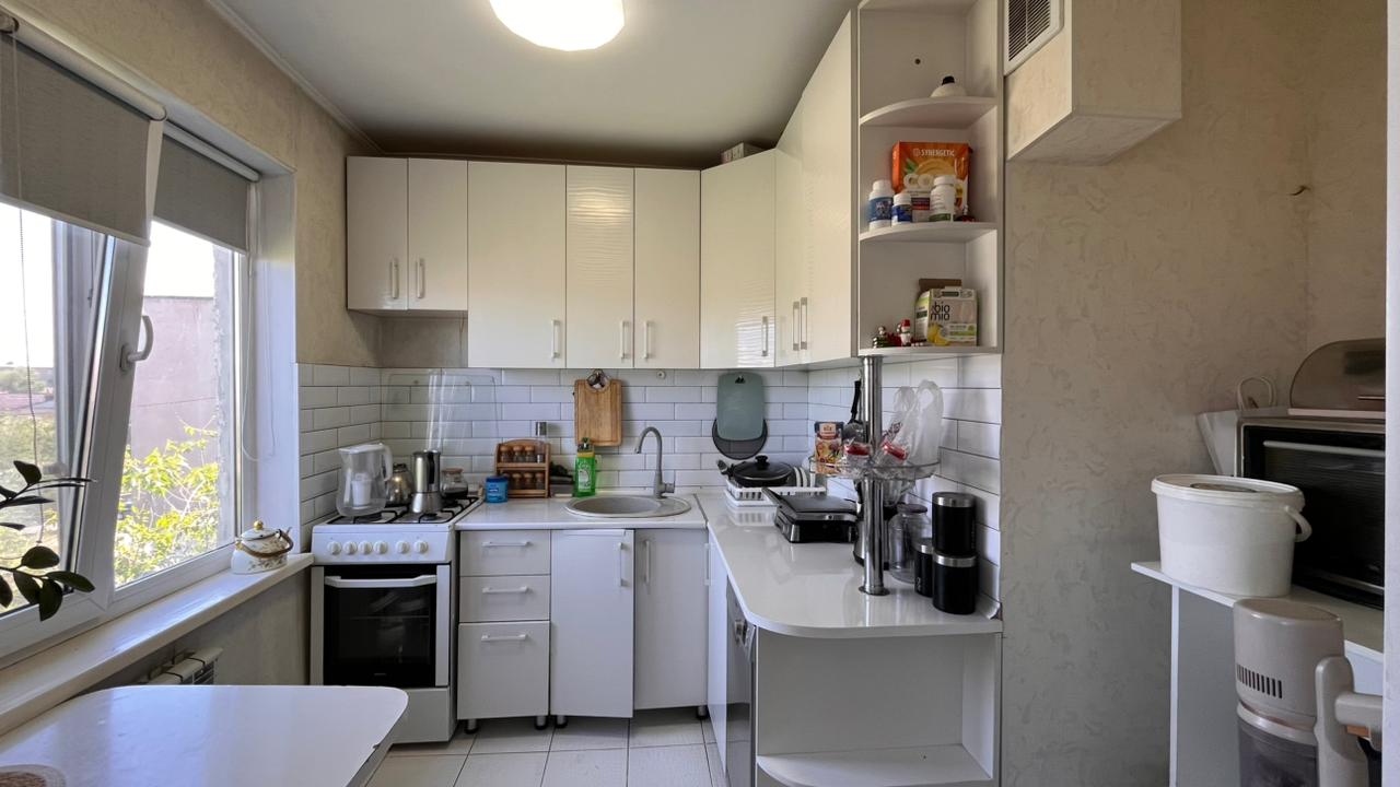 3-комнантная квартира, 60.0 м²,4 мкр за 20 500 000