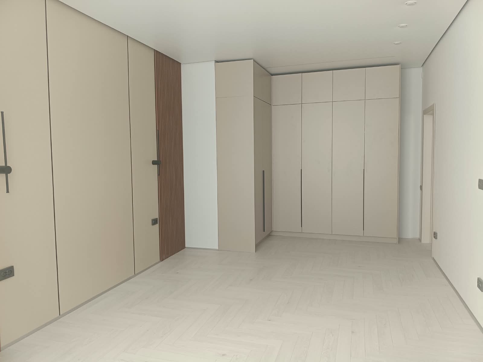 2-комнантная квартира, 99.0 м²,Абая за 58 000 000