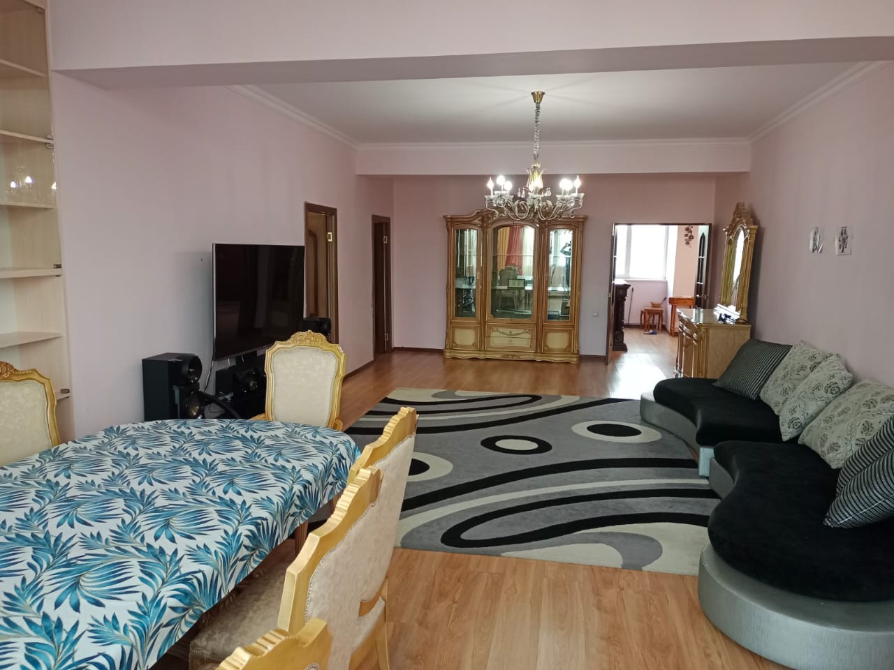 5-комнантная квартира, 191.1 м²,Кабанбай Батыра за 52 000 000