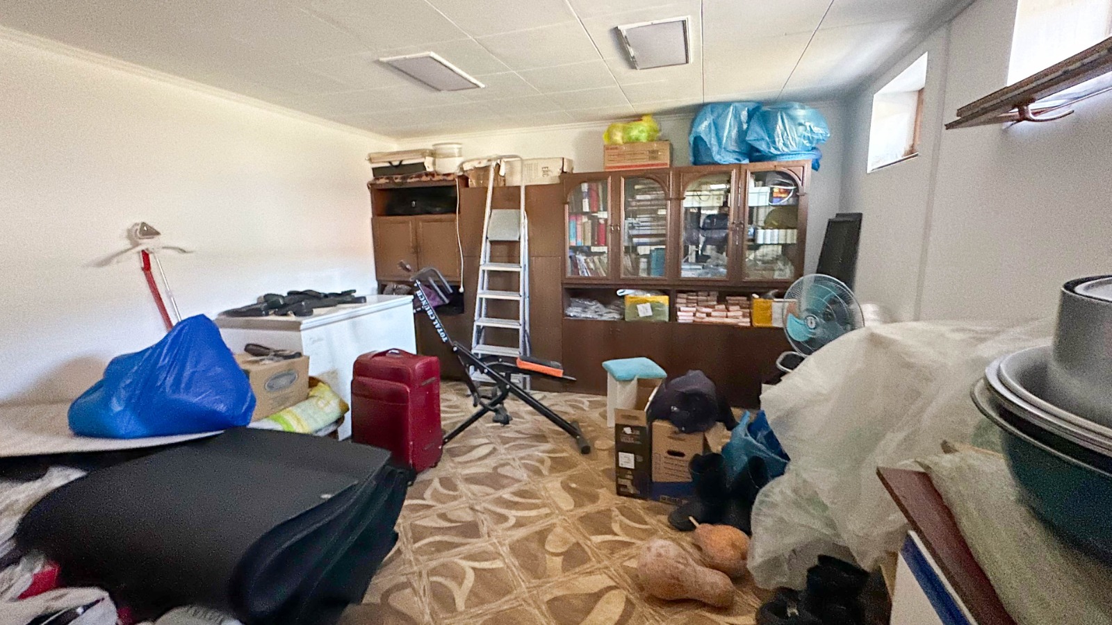 5-комнантный квартира, 197.0 м²,Айманова за 48 000 000