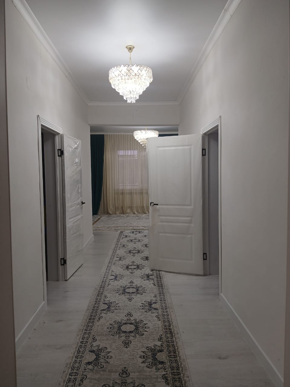 4-комнантный квартира, 190.0 м²,Дауылды за 26 000 000