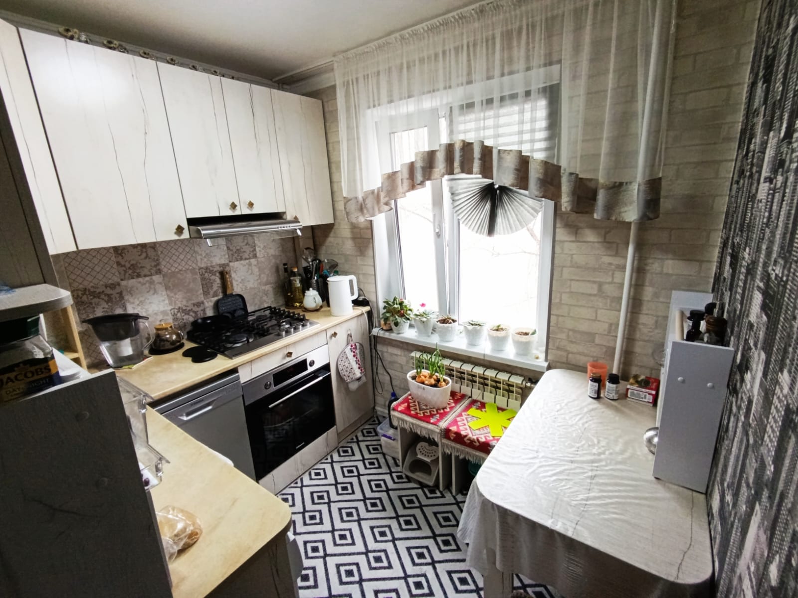 3-комнантная квартира, 60.0 м²,Толебаева за 25 500 000