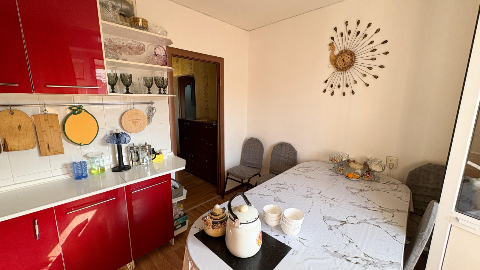 4-комнантная квартира, 90.0 м²,Кунаева за 27 000 000