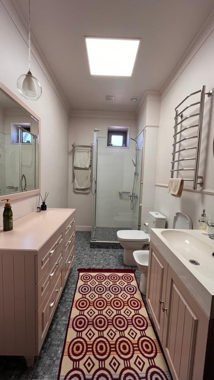 5-комнантный квартира, 180.0 м²,Калиева за 95 000 000